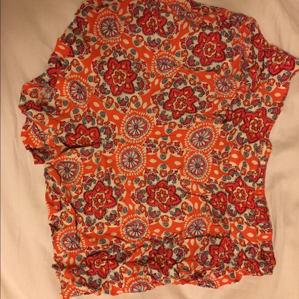 Patterned shorts